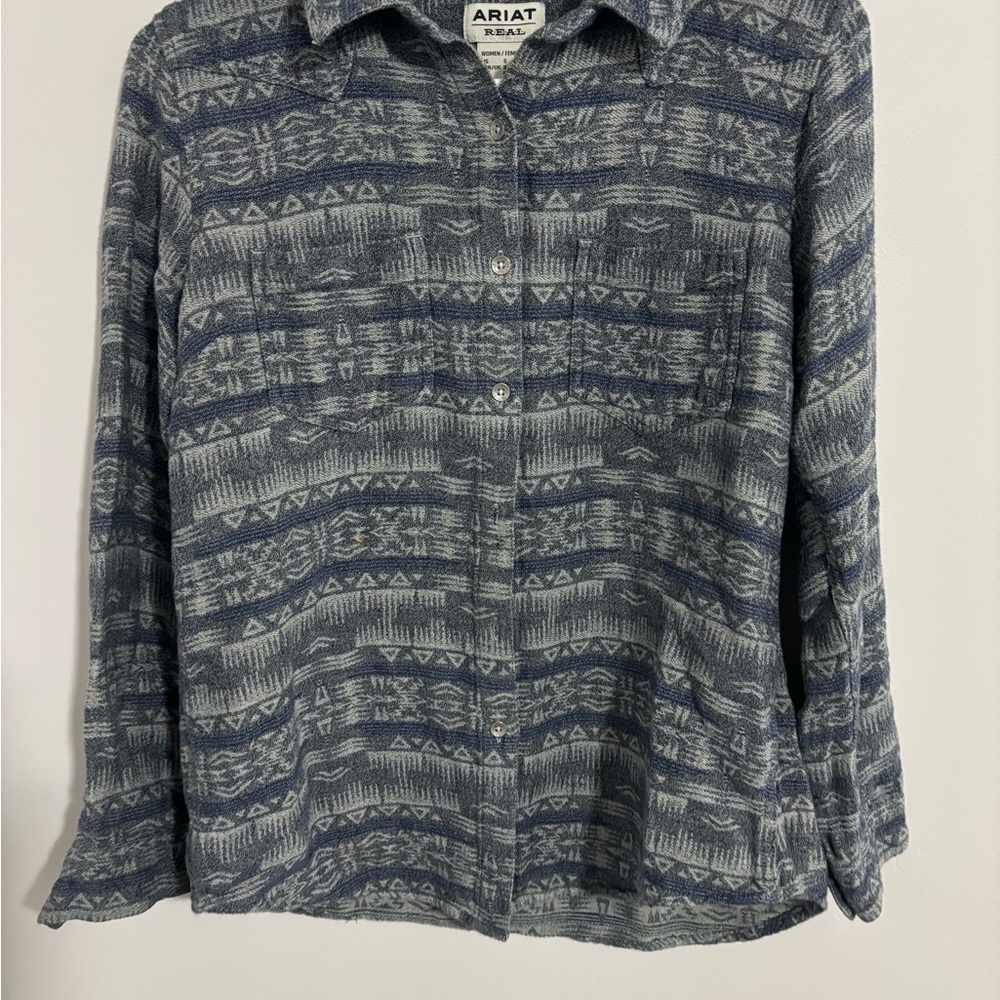 Ariat Women's Blue Geometric Button Down Western Shirt Size Small - Picture 3 of 5